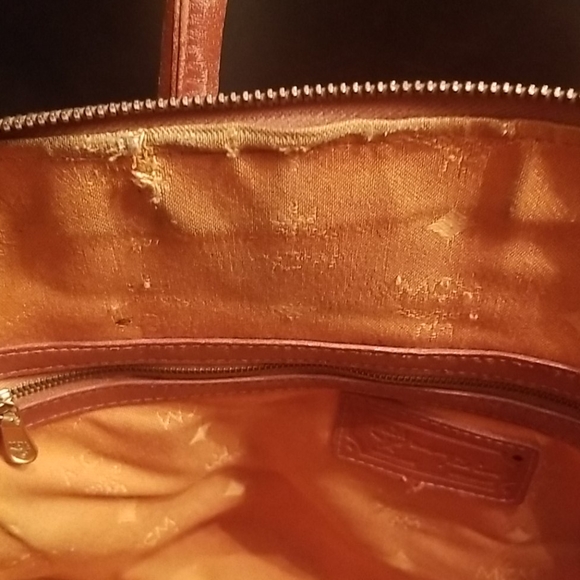 Large MCM Original Tote - Picture 10 of 11